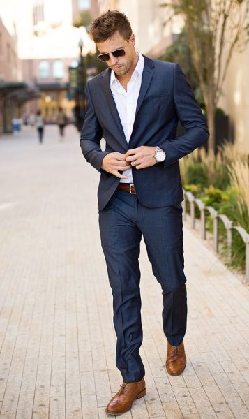 15 Key Things Every Fashionable Guy Should Have In His Wardrobe!