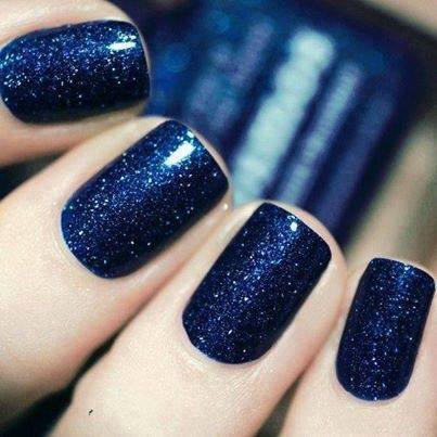 Midnight Blue Nails for Christmas #Christmas #nails #trendypins