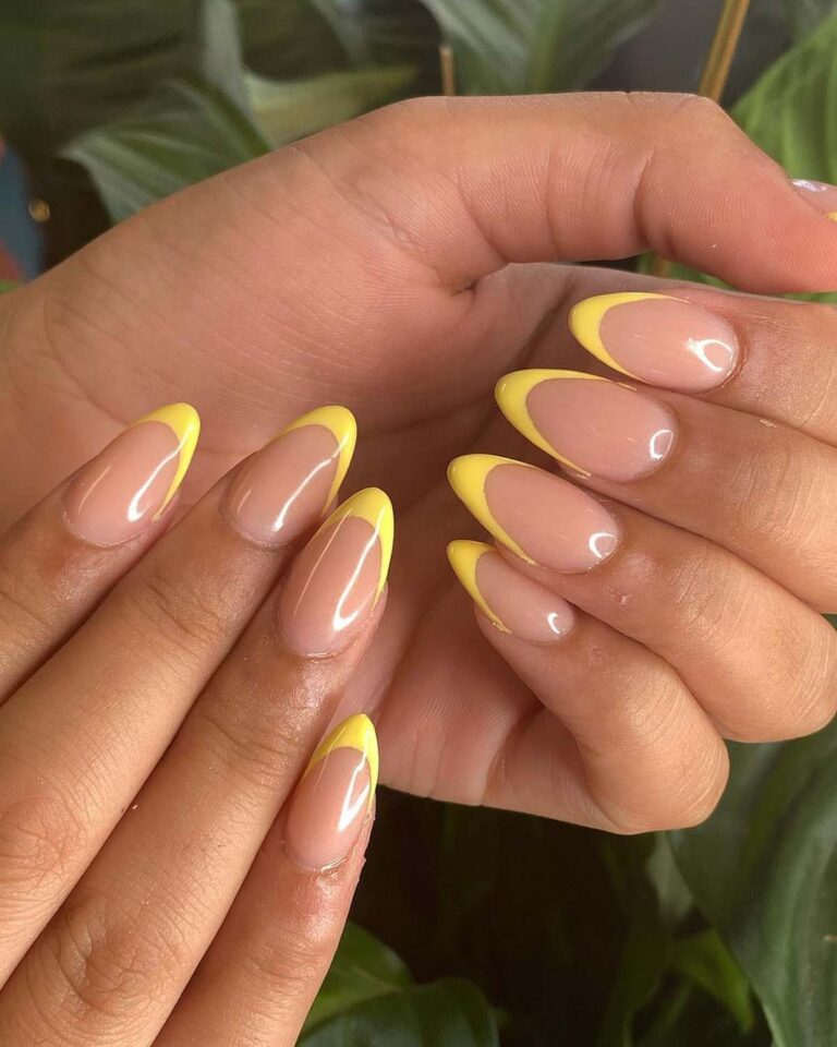 29 Stunning Summer Almond Nail Designs to Inspire Your Next Manicure