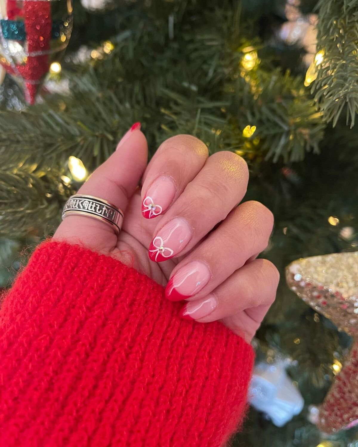 21. Festive Bows on Classic Red Tips