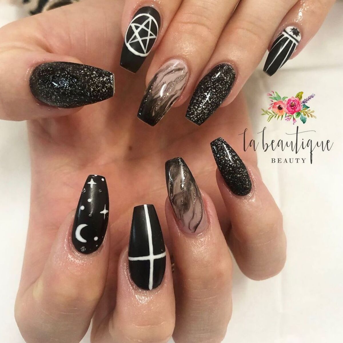 Bewitching Ideas For Halloween Nails 16