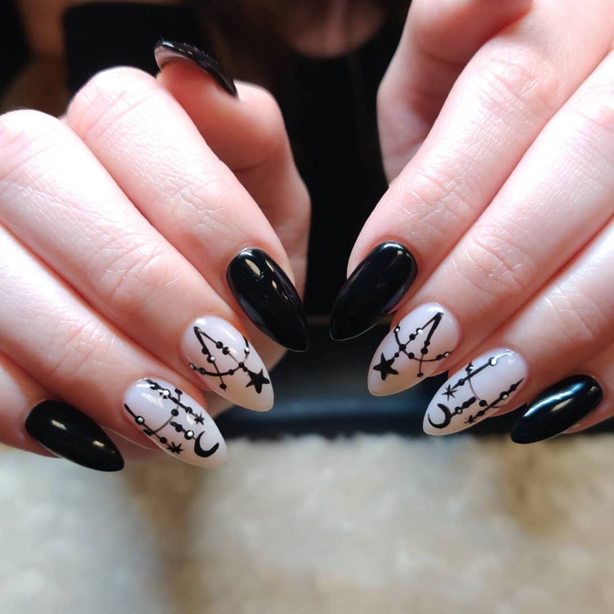 Bewitching Ideas For Halloween Nails 17