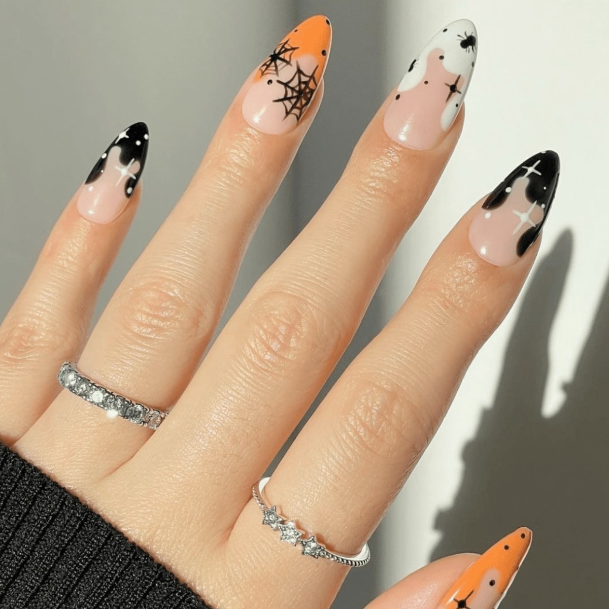 Bewitching Ideas For Halloween Nails 20