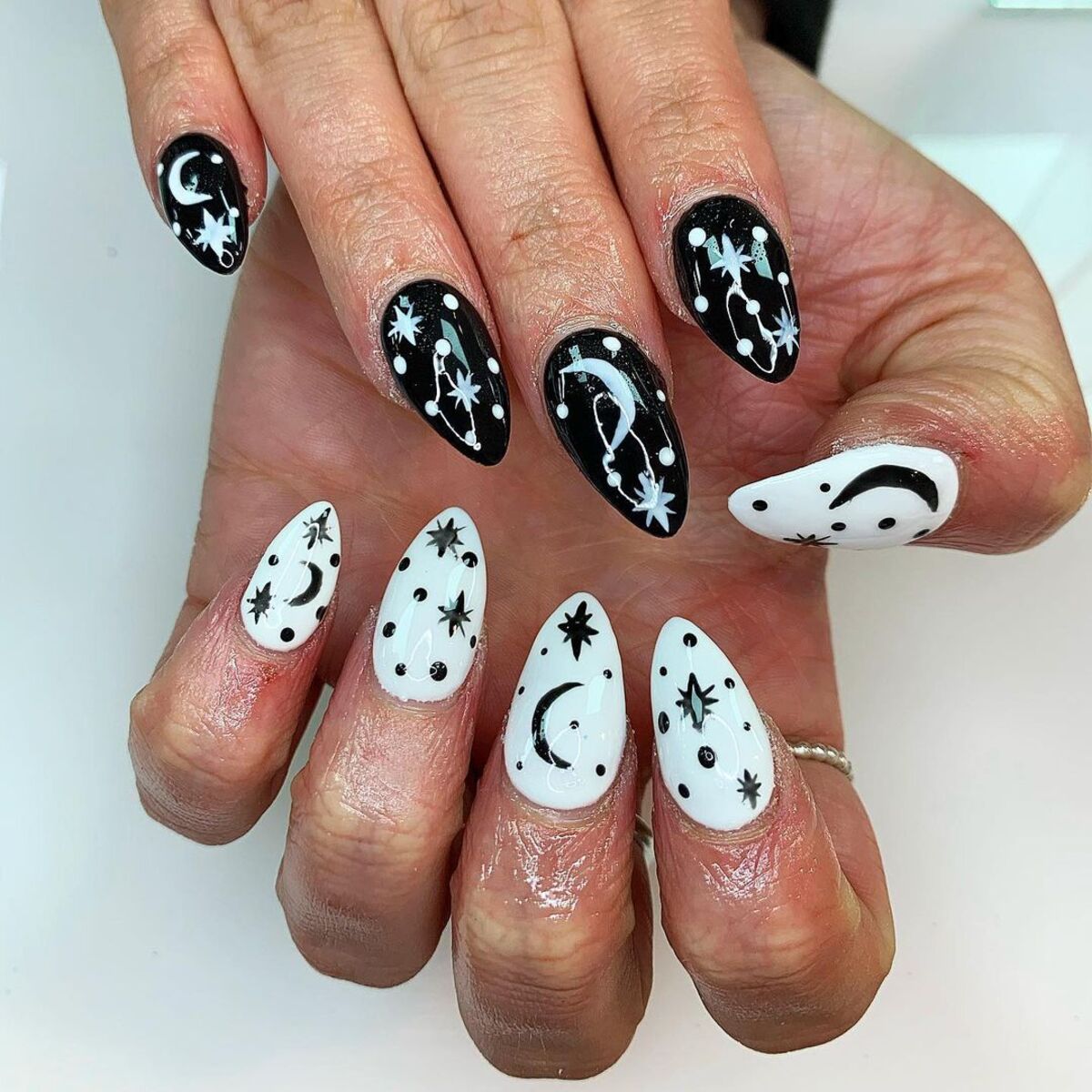 Bewitching Ideas For Halloween Nails 6