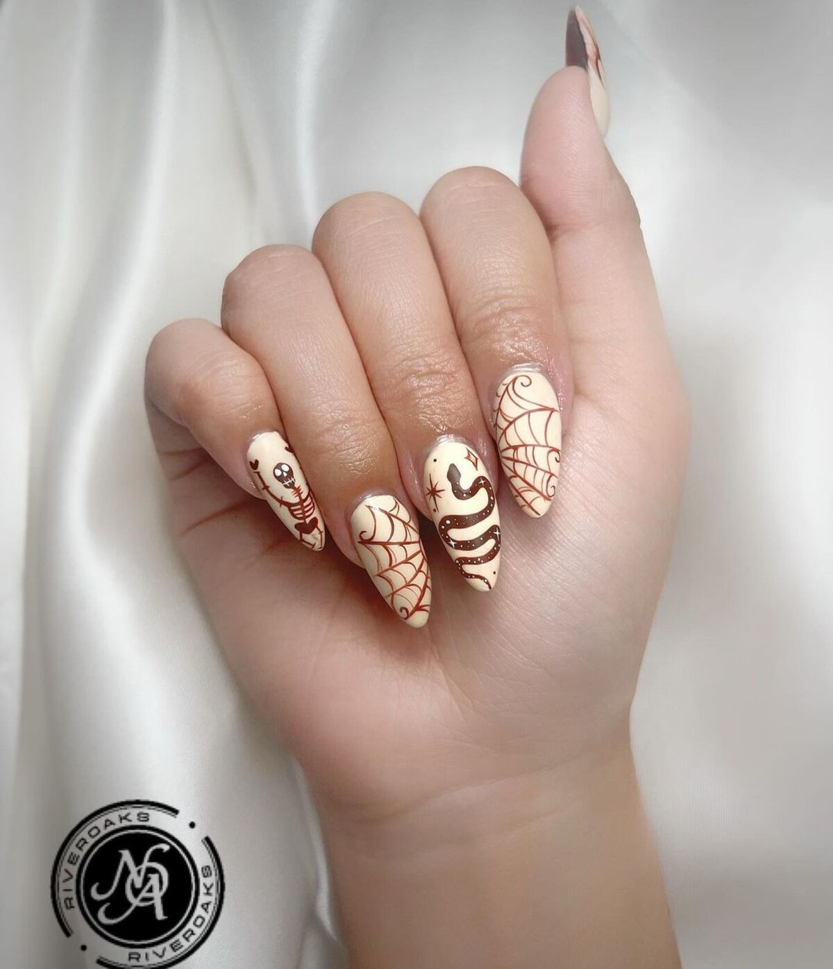 Bewitching Ideas For Halloween Nails 7