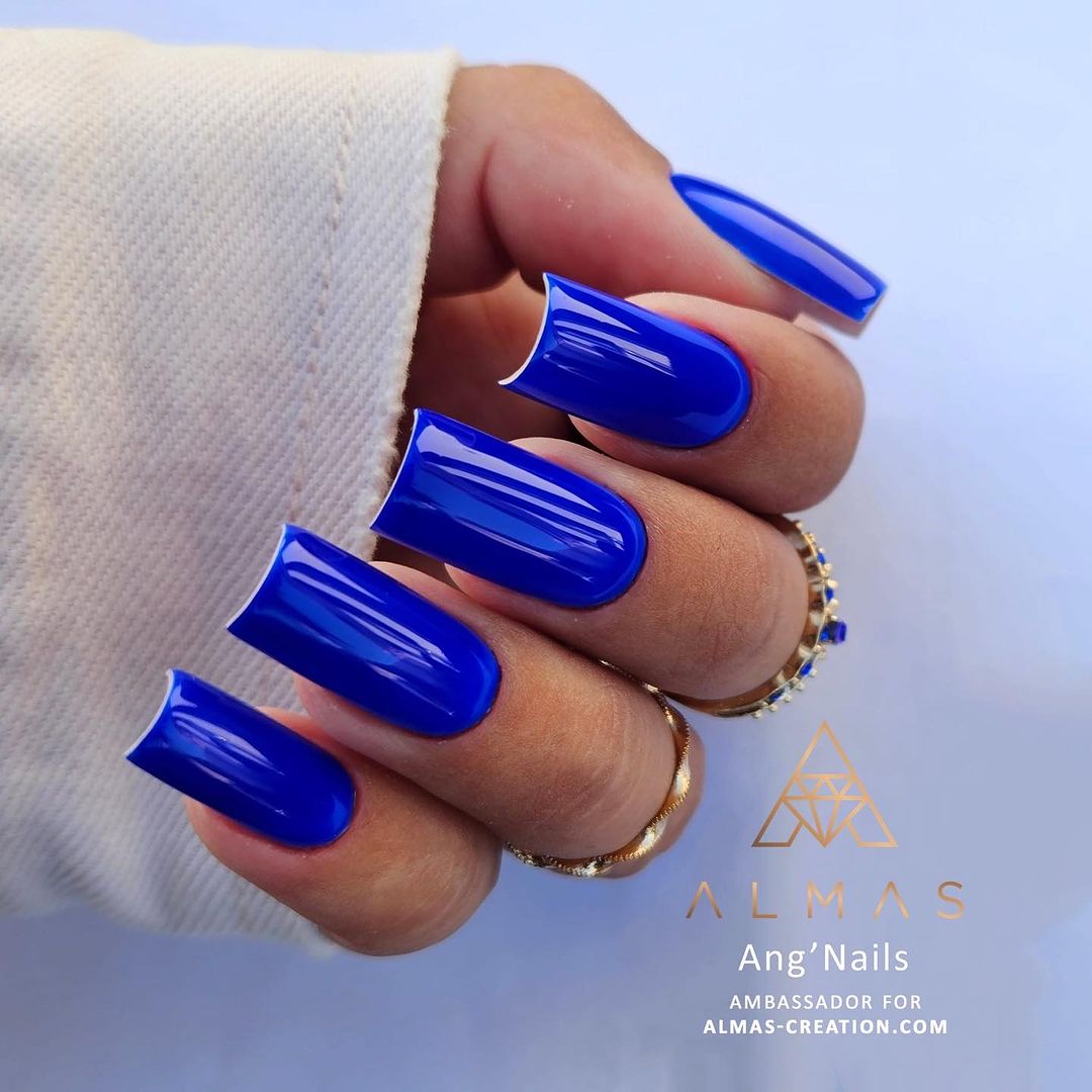 22. Glossy Royal Blue Perfection