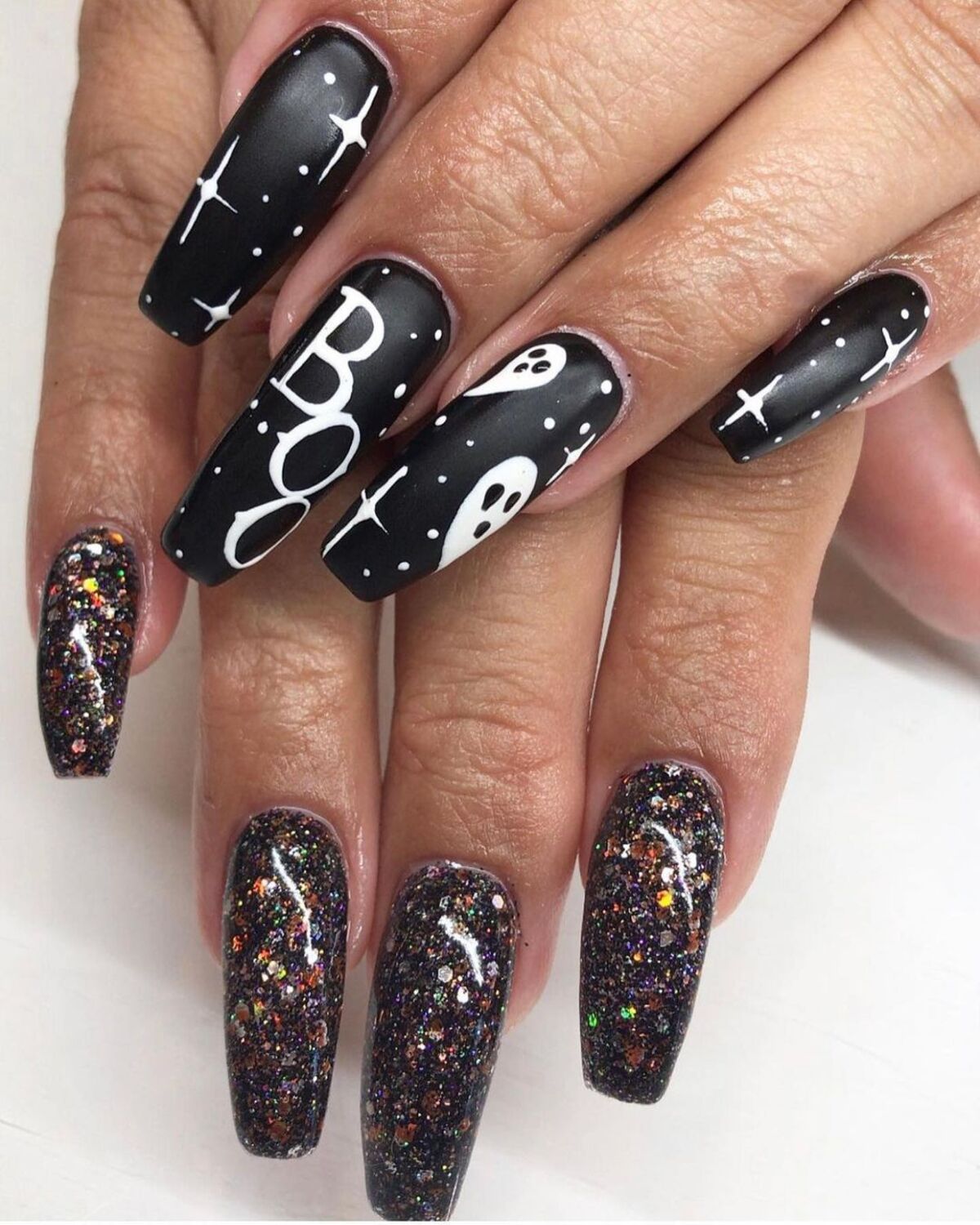 12. 'Boo!' Nails with Glittering Sparkle