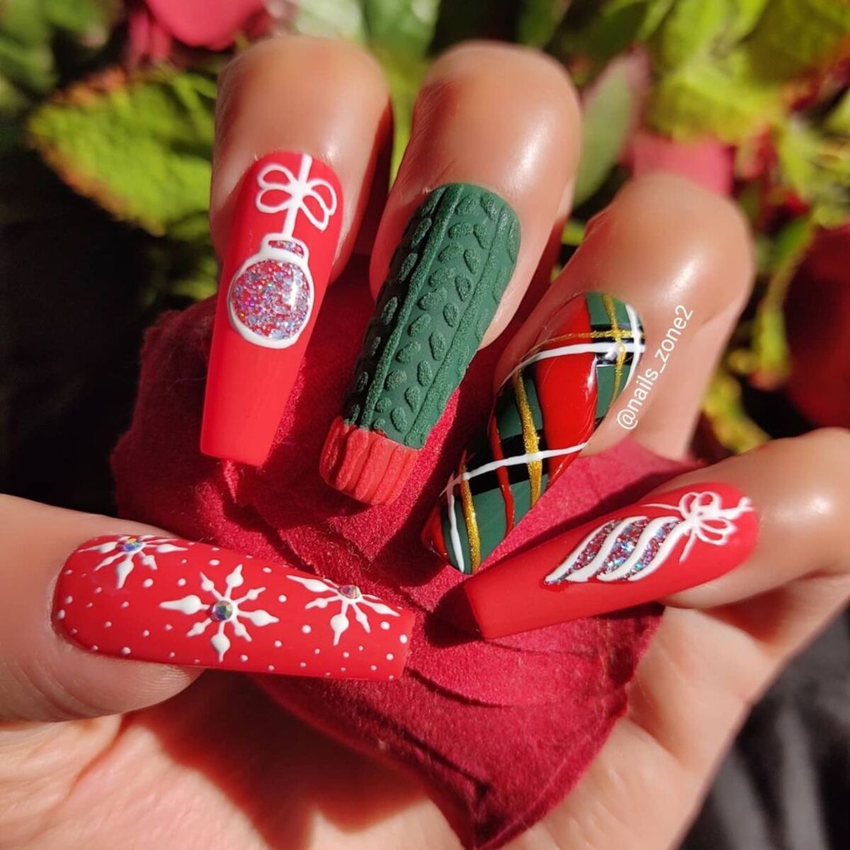 11. Festive Knit and Plaid Christmas Nails