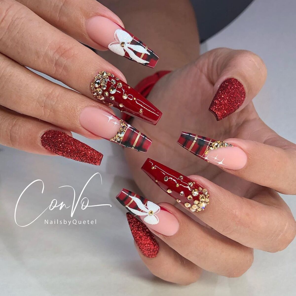 4. Glamorous Red and Gold Plaid Nails