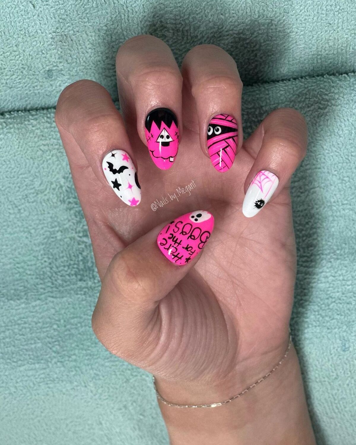 13. Cute Pink and White Halloween Mashup