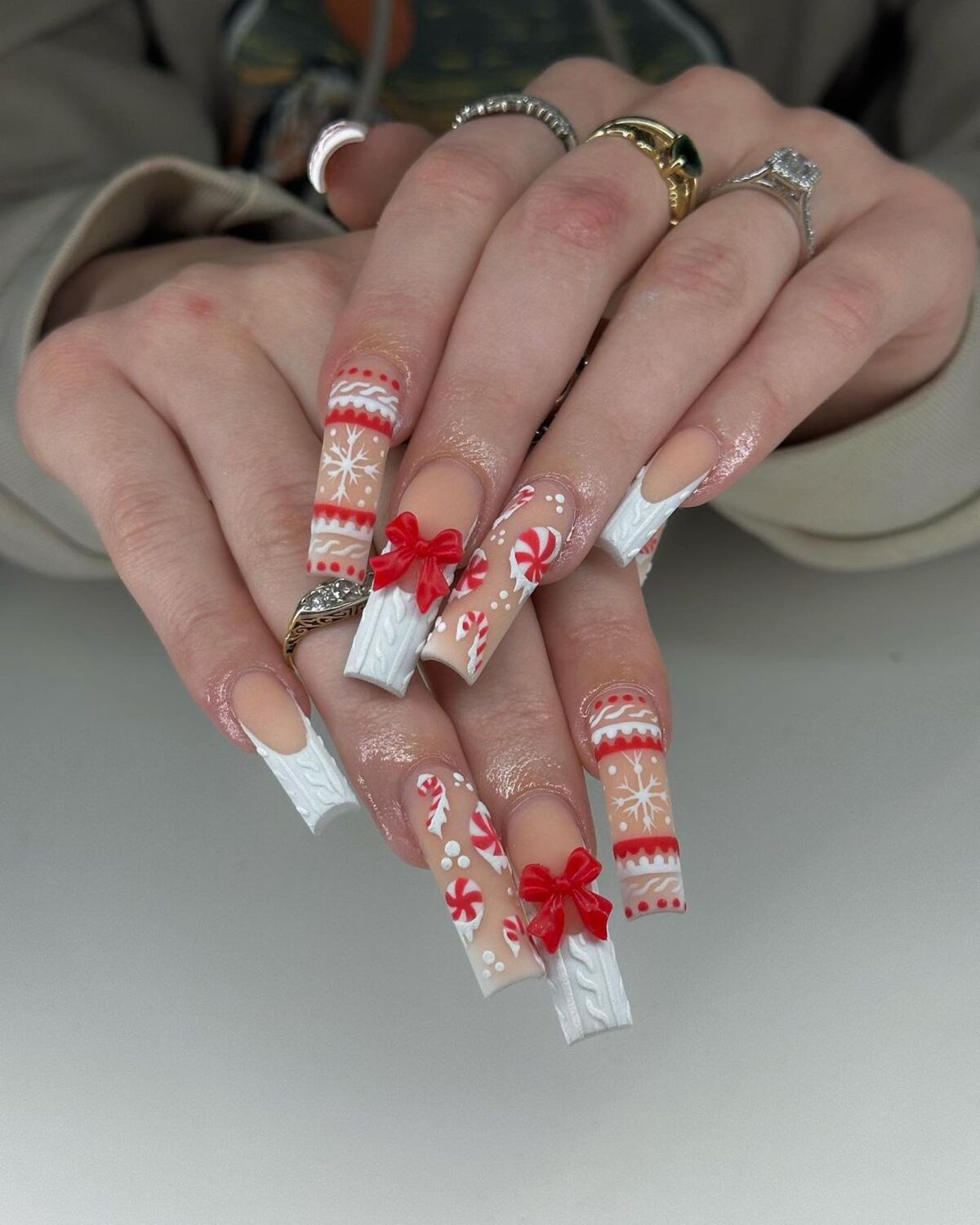 25. Nordic Christmas Sweater Nails