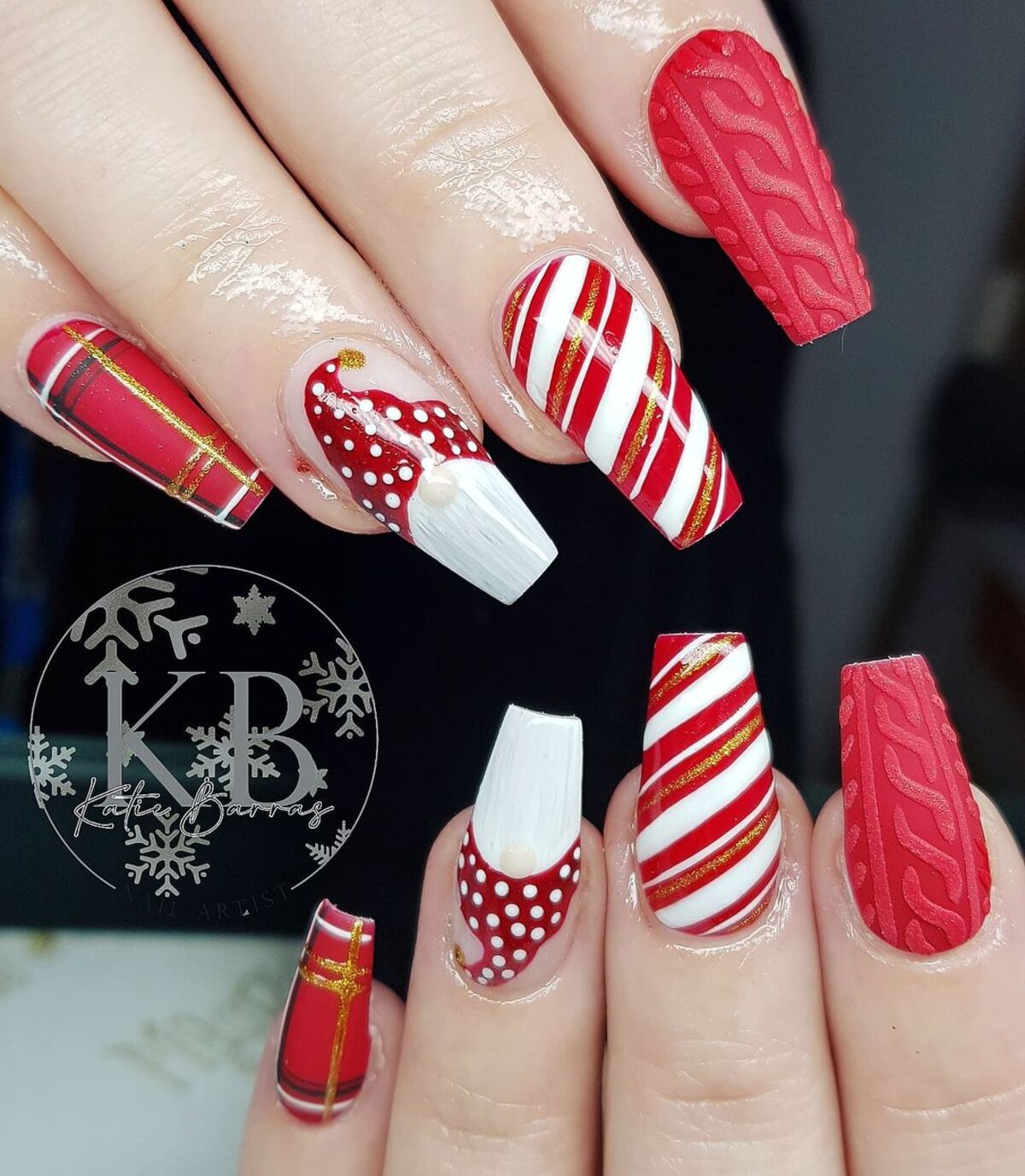 22. Santa’s Workshop on Your Nails