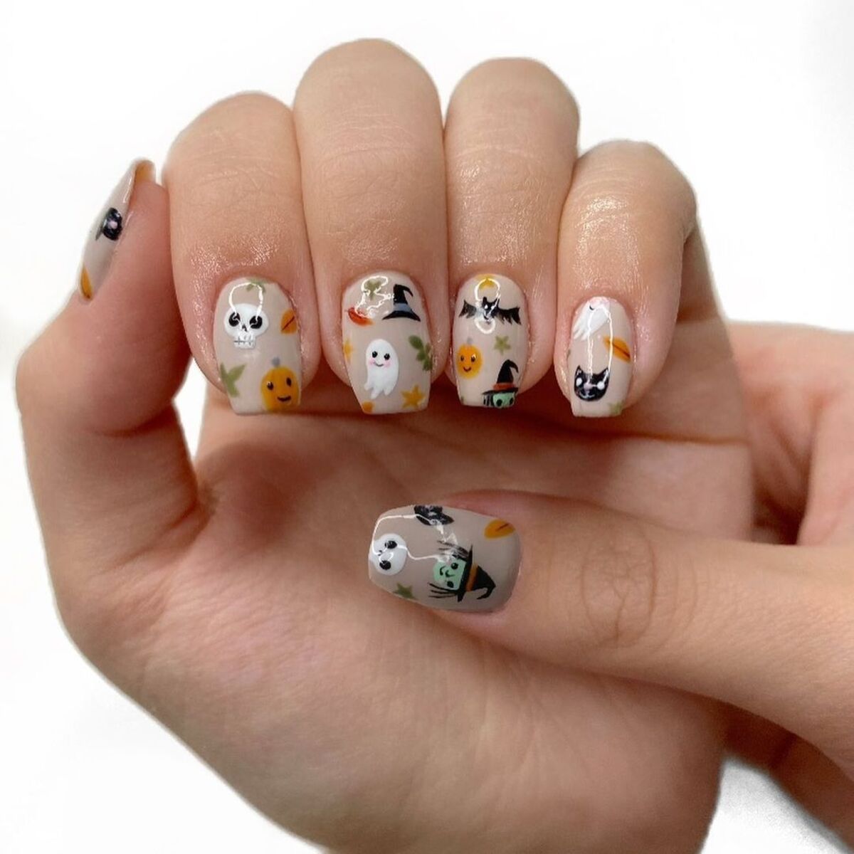 27. Cute Halloween Character Nails