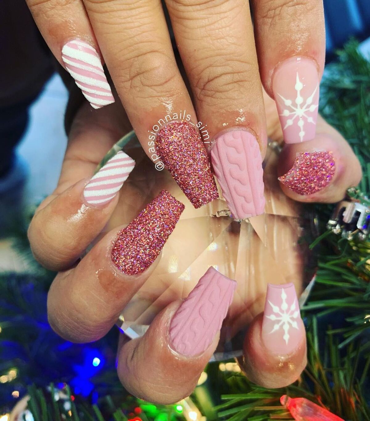 11. Soft Pink Winter Candy Nails