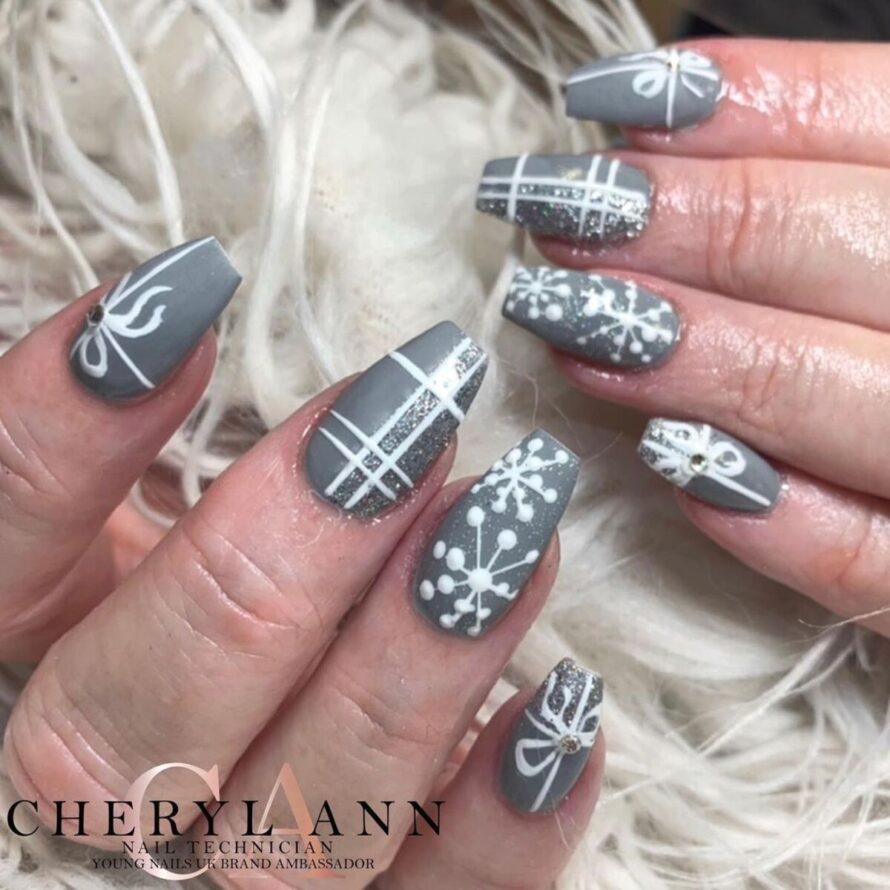 Chic Silver Christmas Nails 28.. ..