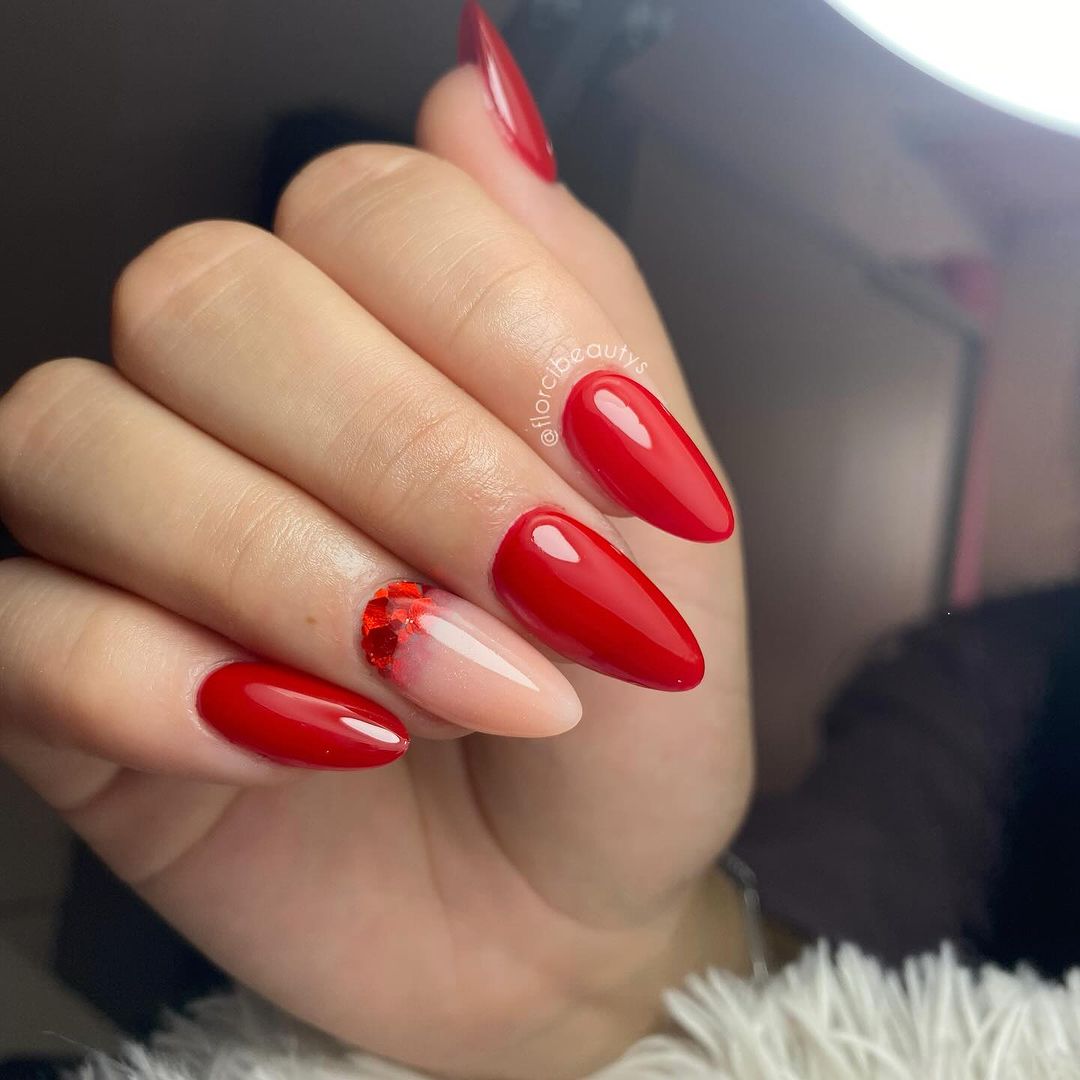 Short Red Nail Designs 14