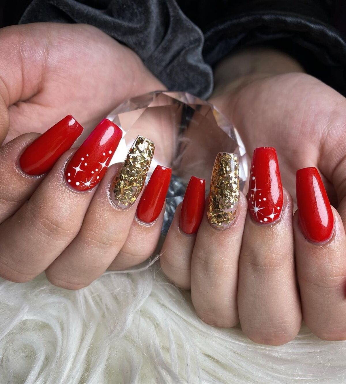 18. Bold Red and Gold Glitter Glam