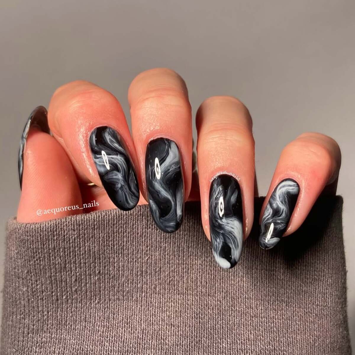 2. Mesmerizing Marble Black and Gray