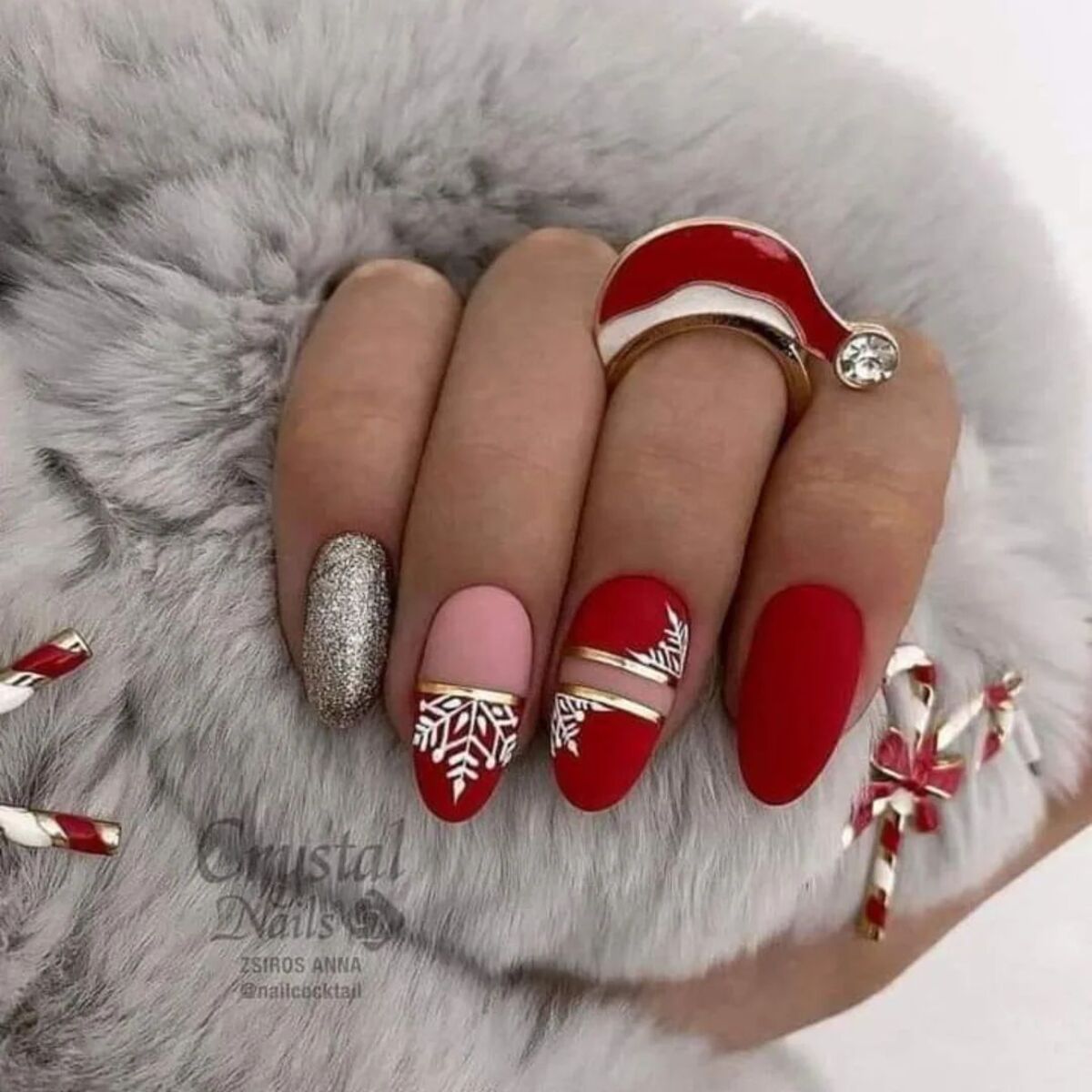 1. Festive Red and Gold Holiday Nails