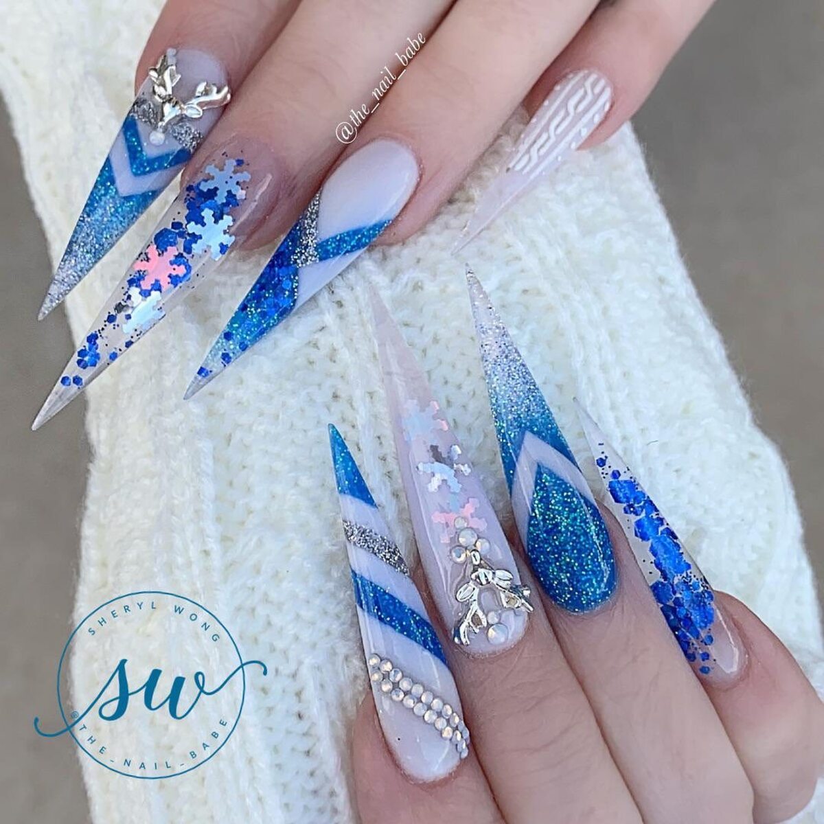 26. Frozen Wonderland Stiletto Nails