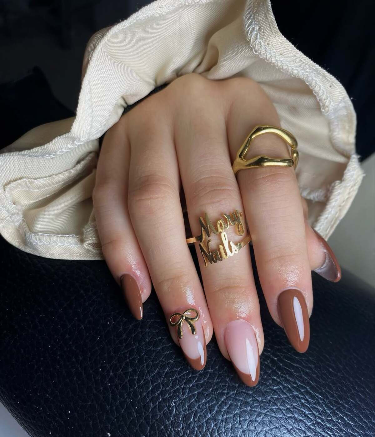 23. Festive Charm with Brown and Gold Accents