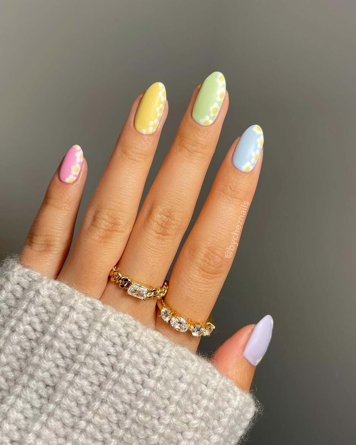 5. Pastel Perfection with Dotted Daisy Details