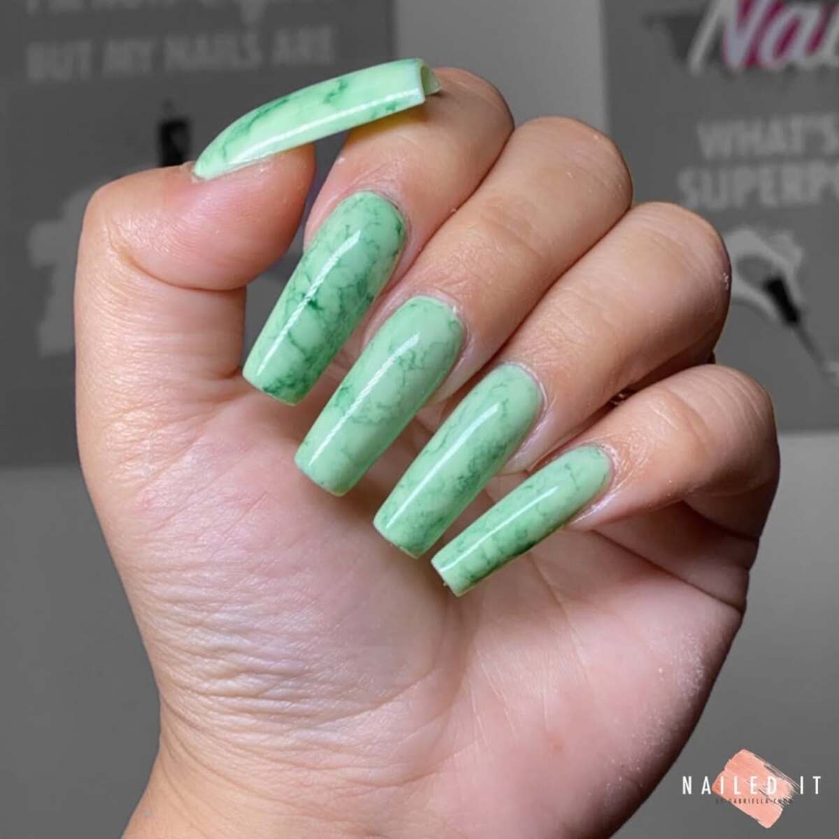 19. Fresh Mint Marble Design