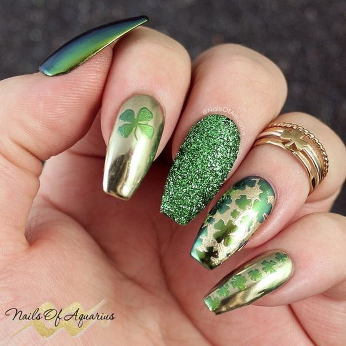 15. Luxe Metallic Gold and Shamrocks