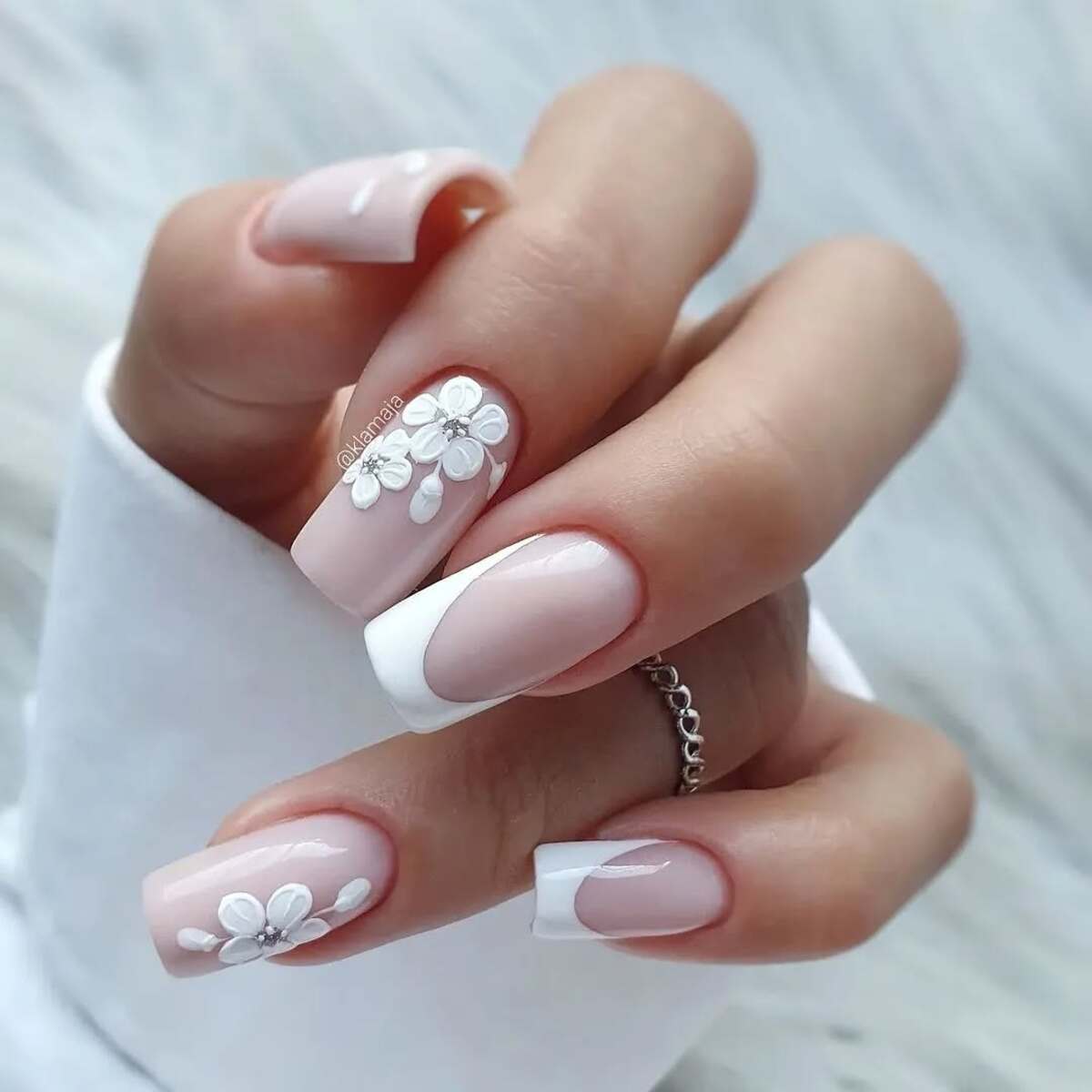 18. Classic White Florals on Nude and French Nails